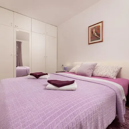 Apartment Fuer 4 Personen Ca 50 Qm In Njivice, Kvarner Bucht Krk Njivice